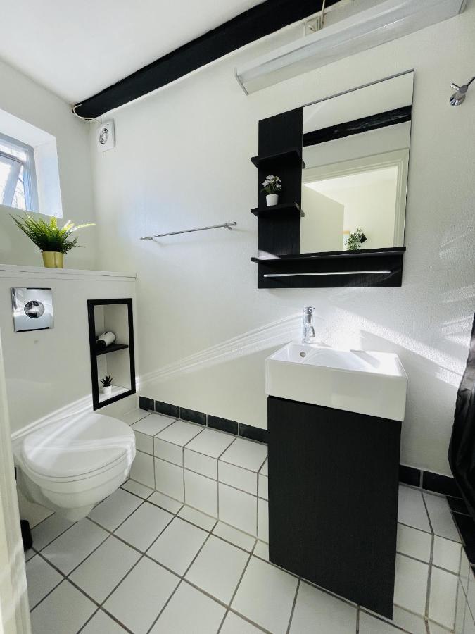 Aday - Central Charming Apartment With Terrace Aalborg Buitenkant foto